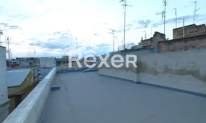Rexer-Bari-Trilocale-semindipendente-con-lastrico-solare-di-propriet-Altro