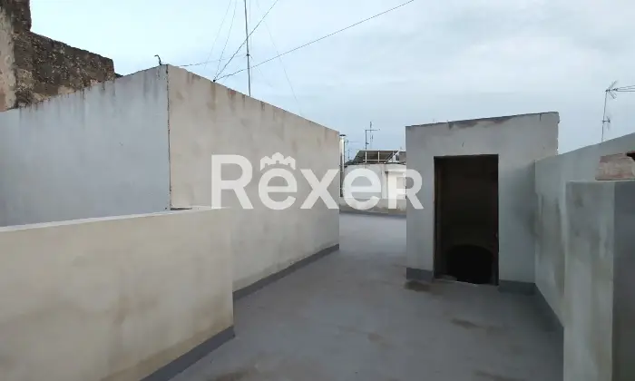 Rexer-Bari-Trilocale-semindipendente-con-lastrico-solare-di-propriet-Altro