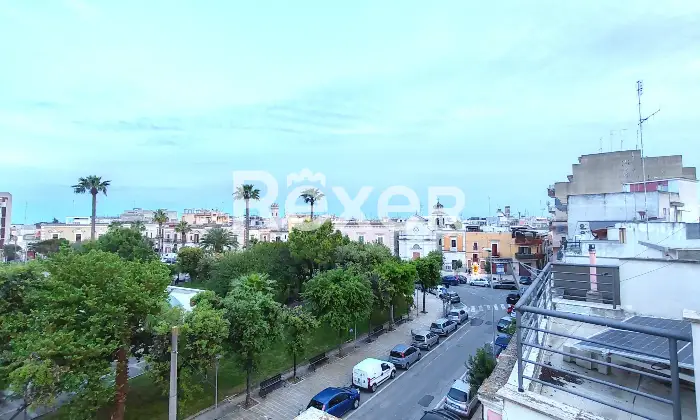 Rexer-Bari-Trilocale-semindipendente-con-lastrico-solare-di-propriet-Altro