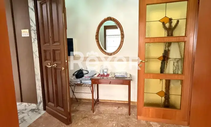 Rexer-Reggio-Calabria-Studio-A-con-cortile-privato-trasformabile-in-abitazione-piano-rialzato-Altro