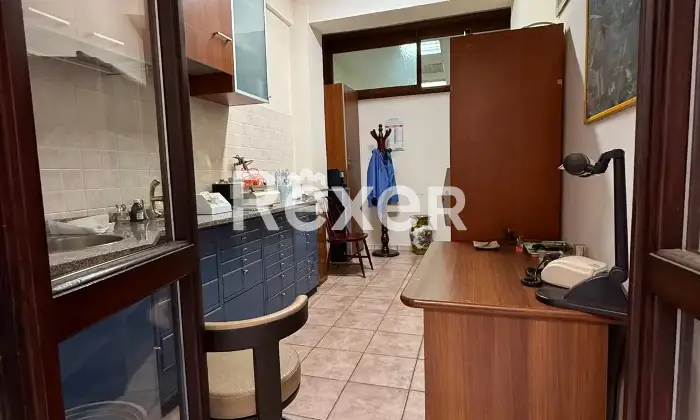 Rexer-Reggio-Calabria-Studio-A-con-cortile-privato-trasformabile-in-abitazione-piano-rialzato-Altro