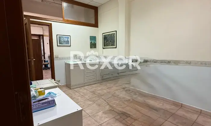 Rexer-Reggio-Calabria-Studio-A-con-cortile-privato-trasformabile-in-abitazione-piano-rialzato-Altro