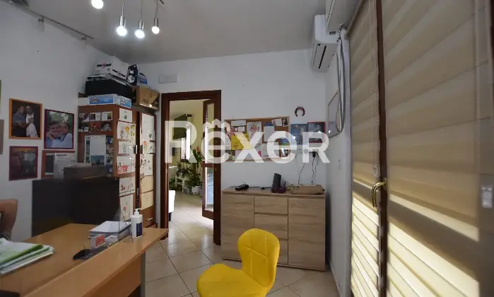 Rexer-Sassari-Appartamento-di-mq-locali-e-doppi-servizi-con-terrazzo-posto-auto-coperto-e-cantina-Cucina