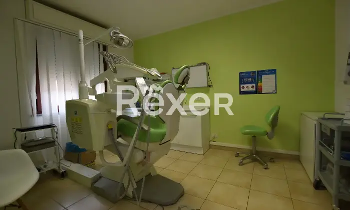 Rexer-Sassari-Appartamento-di-mq-locali-e-doppi-servizi-con-terrazzo-posto-auto-coperto-e-cantina-Altro