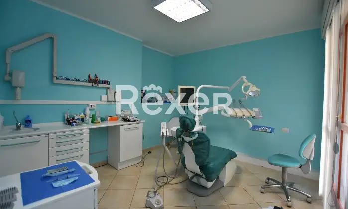 Rexer-Sassari-Appartamento-di-mq-locali-e-doppi-servizi-con-terrazzo-posto-auto-coperto-e-cantina-Altro