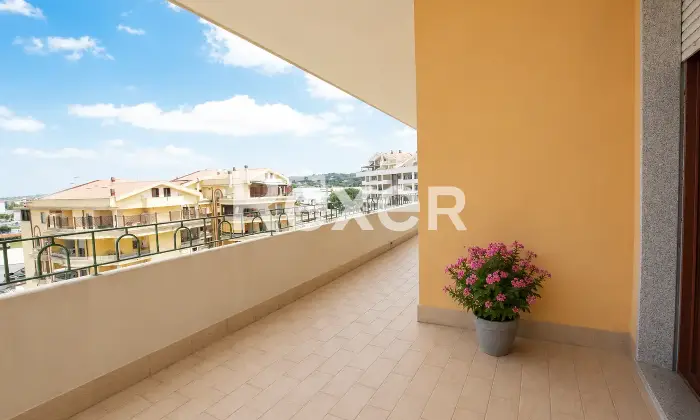 Rexer-Sassari-Appartamento-di-mq-locali-e-doppi-servizi-con-terrazzo-posto-auto-coperto-e-cantina-Altro
