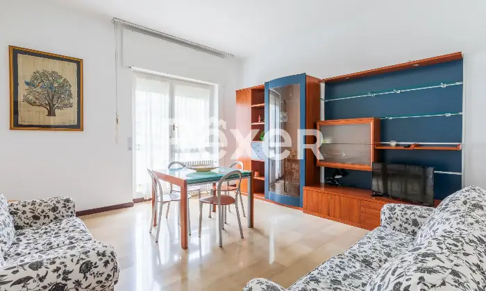 Rexer-Milano-Quadrilocale-con-doppi-servizi-Soggiorno