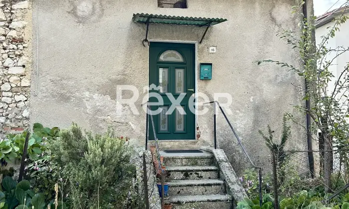 Rexer-Caltrano-Casa-singola-con-giardino-e-locali-accessori-Altro