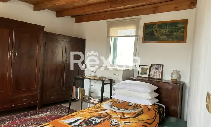 Rexer-Caltrano-Casa-singola-con-giardino-e-locali-accessori-Altro