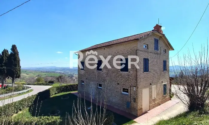 Rexer-Falerone-Casa-indipendente-ristrutturata-con-vista-panoramica-Altro