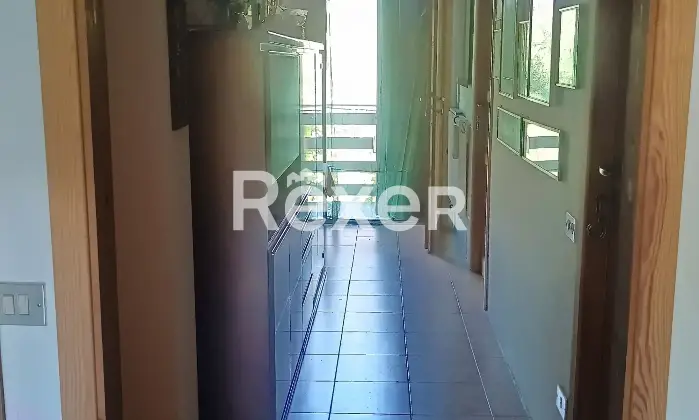 Rexer-Pian-del-Tivano-Appartamento-con-vista-panoramica-e-balconata-Altro