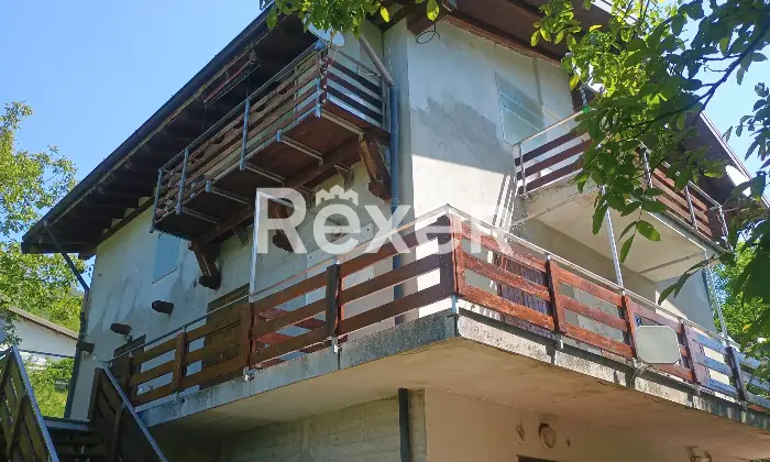 Rexer-Pian-del-Tivano-Appartamento-con-vista-panoramica-e-balconata-Altro