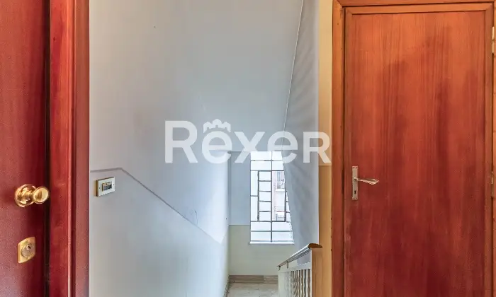 Rexer-Moncalieri-Trilocale-ultimo-piano-luminoso-e-panoramico-Altro