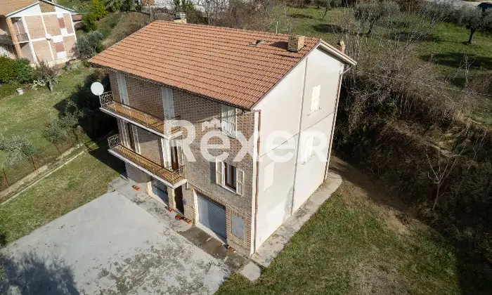 Rexer-Montottone-Casa-indipendente-con-corte-esclusiva-e-terreno-edificabile-vista-panoramica-Altro