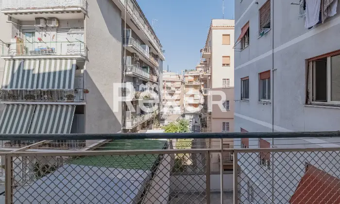 Rexer-Roma-Bilocale-con-balcone-in-zona-Via-delle-Sette-Chiese-Altro