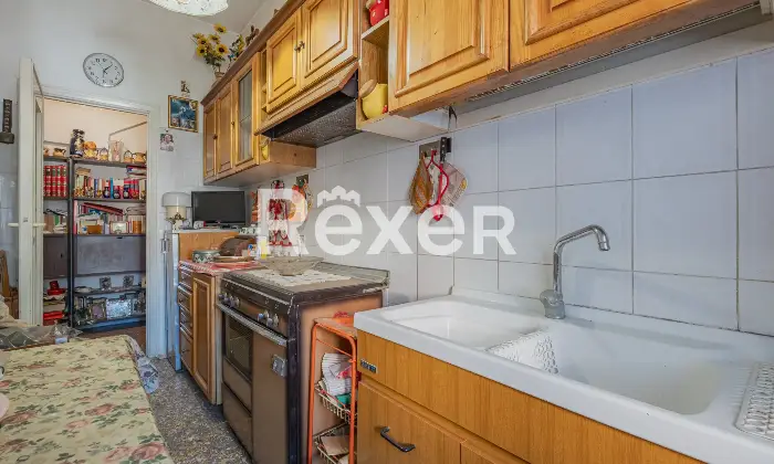 Rexer-Roma-Bilocale-con-balcone-in-zona-Via-delle-Sette-Chiese-Altro