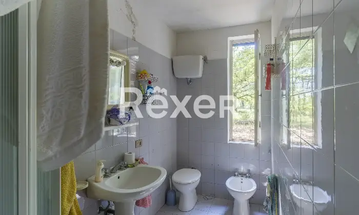 Rexer-Castiglione-del-Lago-Villa-indipendente-con-due-appartamenti-e-ettari-di-terreno-a-Castiglione-del-Lago-Altro