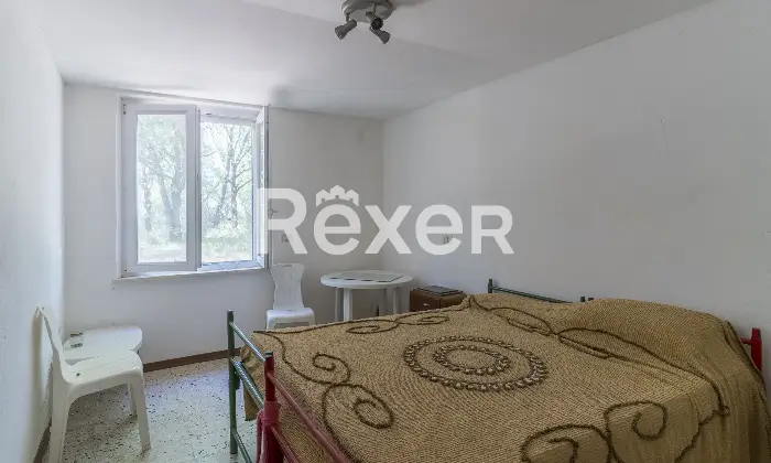 Rexer-Castiglione-del-Lago-Villa-indipendente-con-due-appartamenti-e-ettari-di-terreno-a-Castiglione-del-Lago-Altro