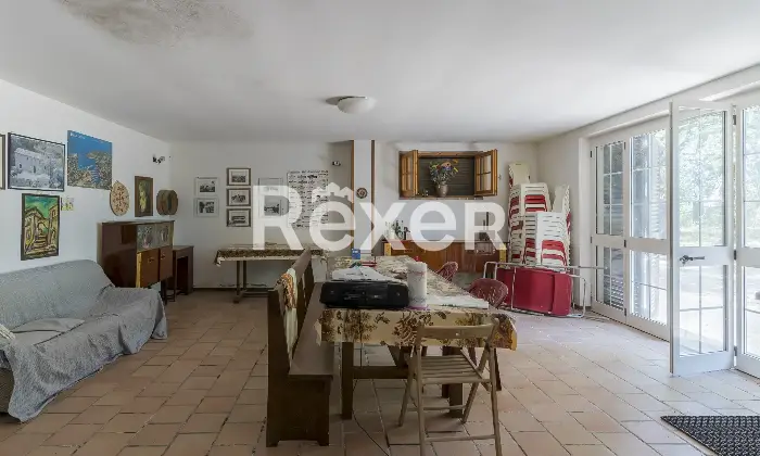 Rexer-Castiglione-del-Lago-Villa-indipendente-con-due-appartamenti-e-ettari-di-terreno-a-Castiglione-del-Lago-Altro