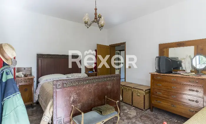Rexer-Castiglione-del-Lago-Villa-indipendente-con-due-appartamenti-e-ettari-di-terreno-a-Castiglione-del-Lago-Altro