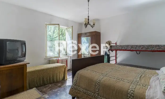 Rexer-Castiglione-del-Lago-Villa-indipendente-con-due-appartamenti-e-ettari-di-terreno-a-Castiglione-del-Lago-Altro