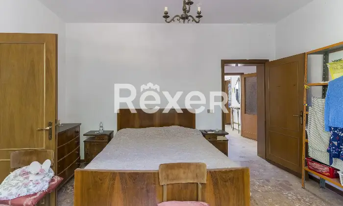 Rexer-Castiglione-del-Lago-Villa-indipendente-con-due-appartamenti-e-ettari-di-terreno-a-Castiglione-del-Lago-Altro