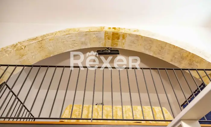 Rexer-Ragusa-Ampia-casa-storica-su-pi-livelli-Altro
