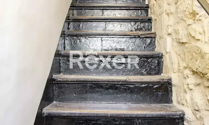 Rexer-Ragusa-Ampia-casa-storica-su-pi-livelli-Altro
