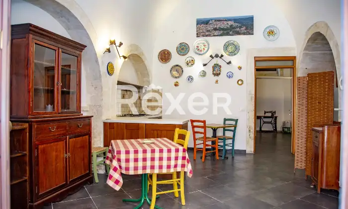 Rexer-Ragusa-Ampia-casa-storica-su-pi-livelli-Altro