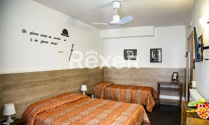 Rexer-Ragusa-Ampia-casa-storica-su-pi-livelli-Altro