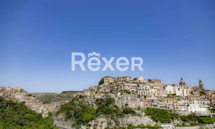 Rexer-Ragusa-Ampia-casa-storica-su-pi-livelli-Altro