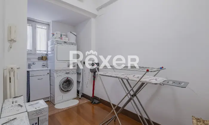 Rexer-Roma-Appartamento-ampio-e-luminoso-con-tripla-esposizione-e-posto-auto-coperto-Altro