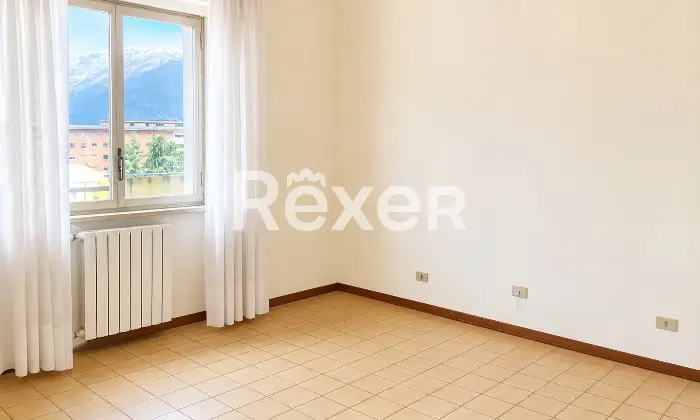 Rexer-Sulmona-Trilocale-con-doppi-servizi-balconi-e-garage-zona-ospedale-Sulmona-Altro