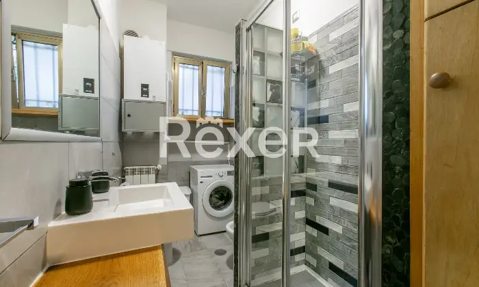 Rexer-Roma-Via-Portuense-appartamento-in-ottimo-stato-Altro