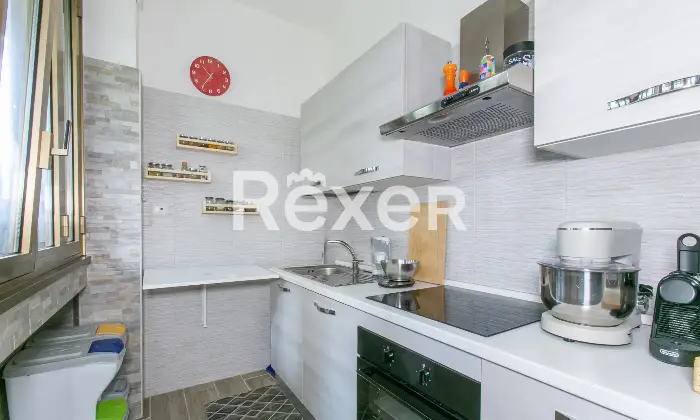 Rexer-Roma-Via-Portuense-appartamento-in-ottimo-stato-Altro