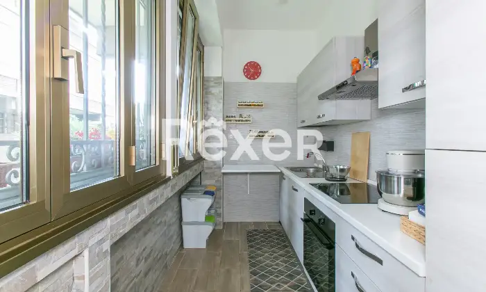 Rexer-Roma-Via-Portuense-appartamento-in-ottimo-stato-Altro