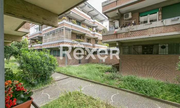 Rexer-Roma-Via-Portuense-appartamento-in-ottimo-stato-Altro