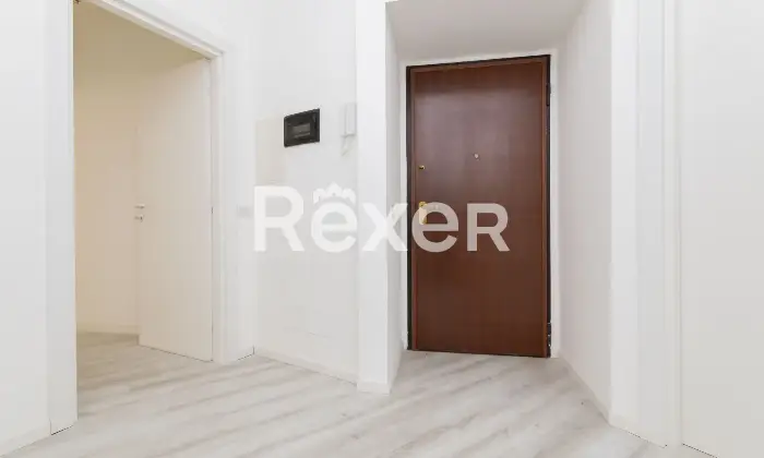 Rexer-Sesto-San-Giovanni-TRE-LOCALI-APPENA-RISTRUTTURATO-Altro