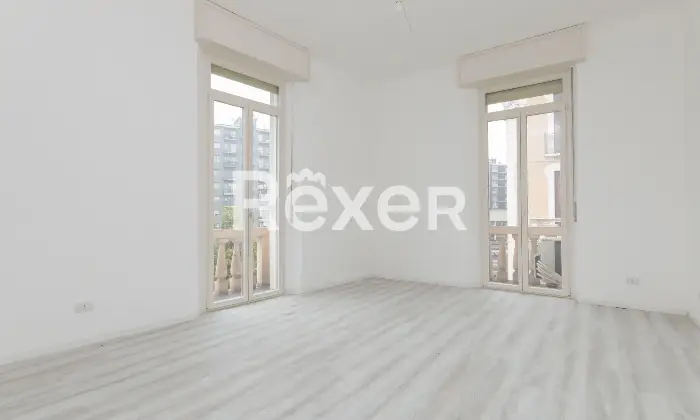 Rexer-Sesto-San-Giovanni-TRE-LOCALI-APPENA-RISTRUTTURATO-Altro