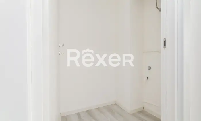 Rexer-Sesto-San-Giovanni-TRE-LOCALI-APPENA-RISTRUTTURATO-Altro