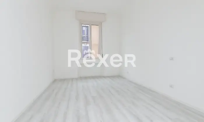 Rexer-Sesto-San-Giovanni-TRE-LOCALI-APPENA-RISTRUTTURATO-Altro