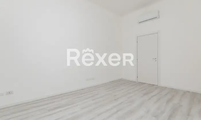 Rexer-Sesto-San-Giovanni-TRE-LOCALI-APPENA-RISTRUTTURATO-Altro