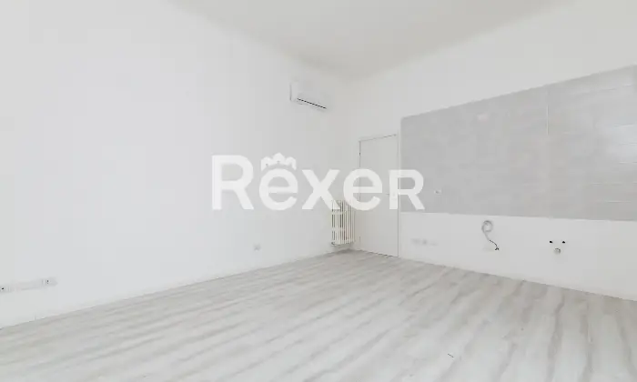 Rexer-Sesto-San-Giovanni-TRE-LOCALI-APPENA-RISTRUTTURATO-Altro