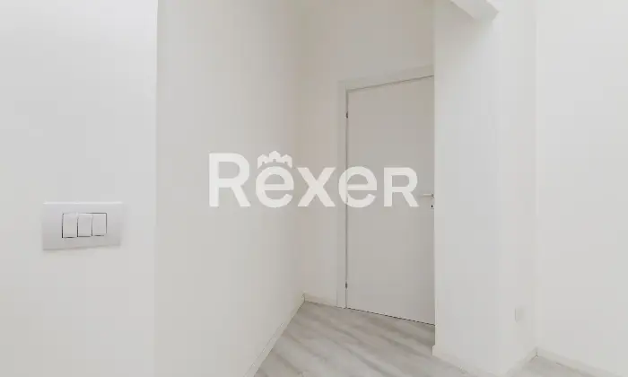 Rexer-Sesto-San-Giovanni-TRE-LOCALI-APPENA-RISTRUTTURATO-Altro
