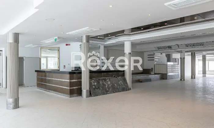 Rexer-RIMINI-Locale-per-lintrattenimento-con-licenze-Altro