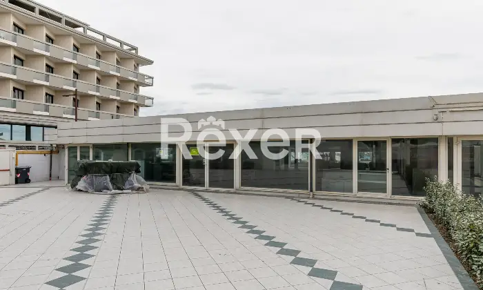 Rexer-RIMINI-Locale-per-lintrattenimento-con-licenze-Altro
