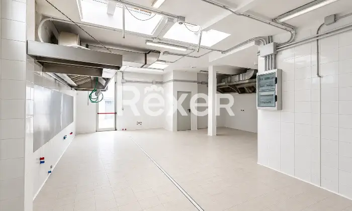 Rexer-RIMINI-Locale-pronto-alluso-ristorazione-e-intrattenimento-Altro