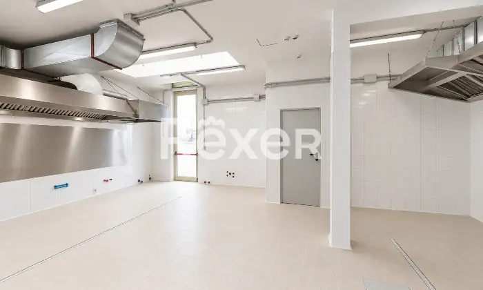 Rexer-RIMINI-Locale-pronto-alluso-ristorazione-e-intrattenimento-Altro