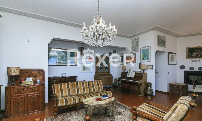Rexer-Recco-Appartamento-con-Terrazzo-Fronte-Mare-e-Box-Auto-Altro