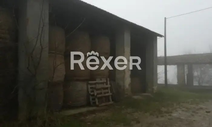 Rexer-Alta-Val-Tidone-Complesso-rurale-in-vendita-in-localit-La-Cannavuzza-ad-Alta-Val-Tidone-Altro